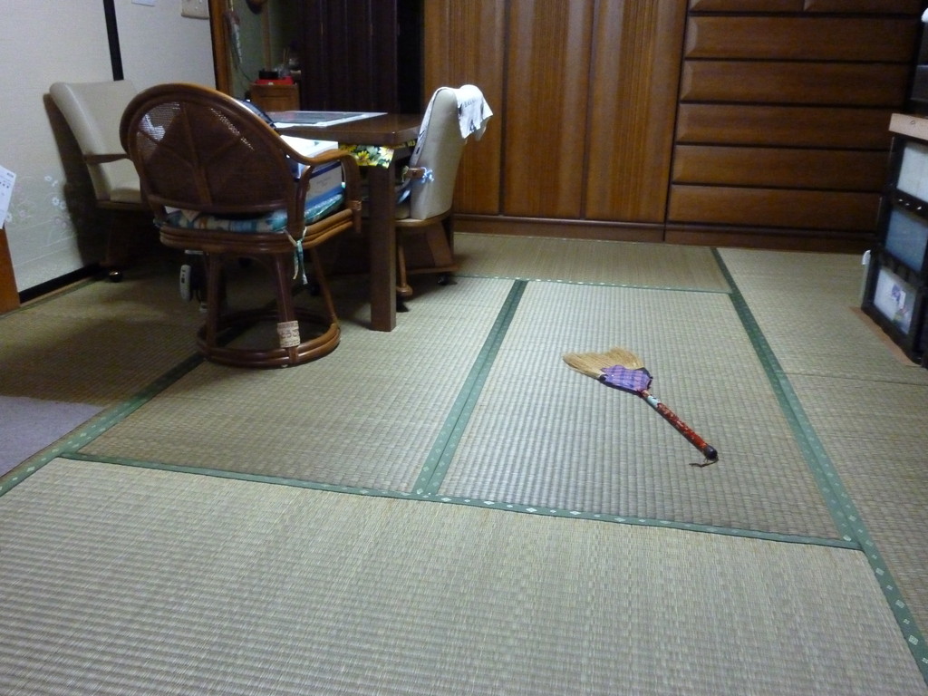 日光市のお客様宅施工例。。ヤンバル畳。