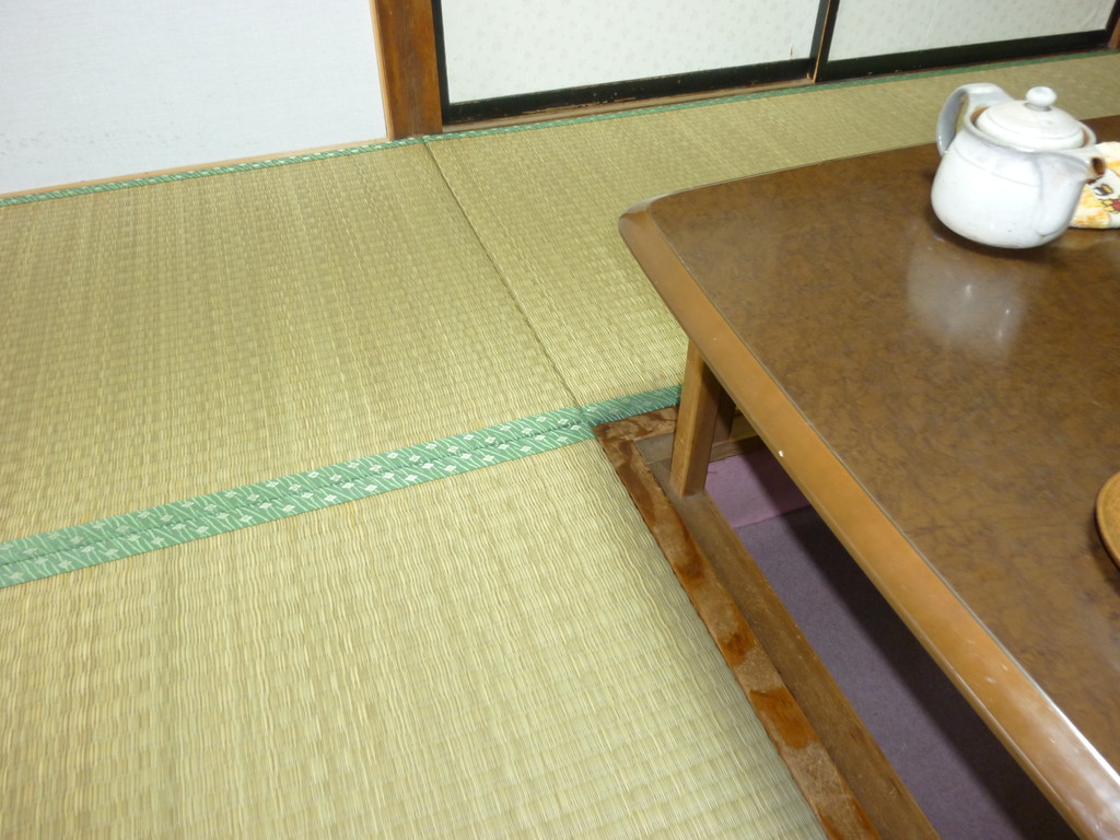 日光市のお客様宅施工例。。ヤンバル畳。