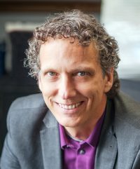 Profil du comité directeur : Michael Hone