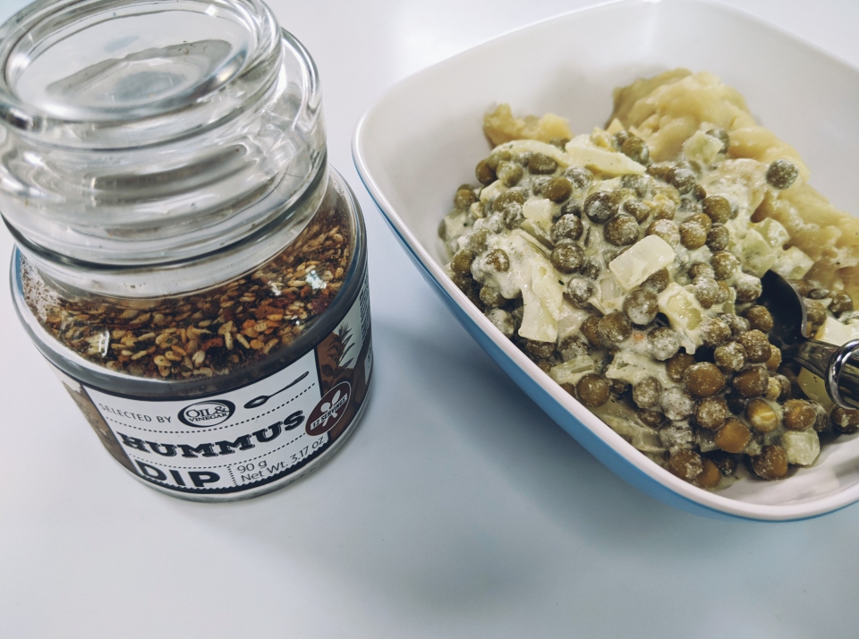 Kartoffelpüree mit Erbsen in Sahne 