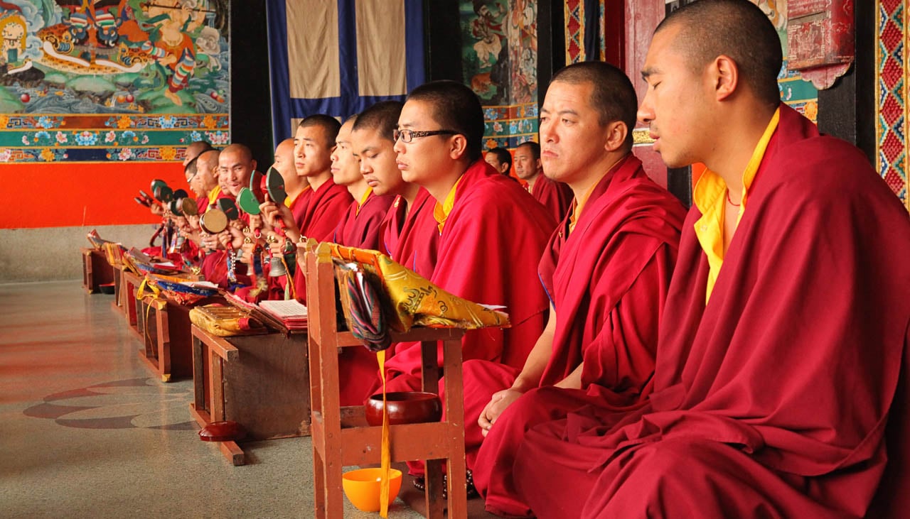 Mönche in einem buddhistischen Kloster