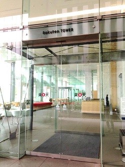 楽天タワーの入り口!!きれいすぎます(^.^)