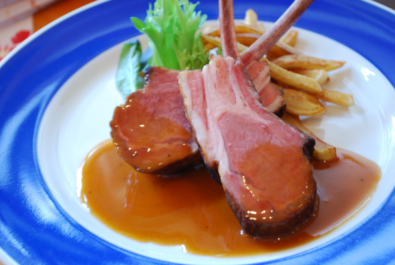 骨付き仔羊のロースト