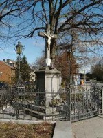 Kreuzanlage am Dorfpaltz in Freund