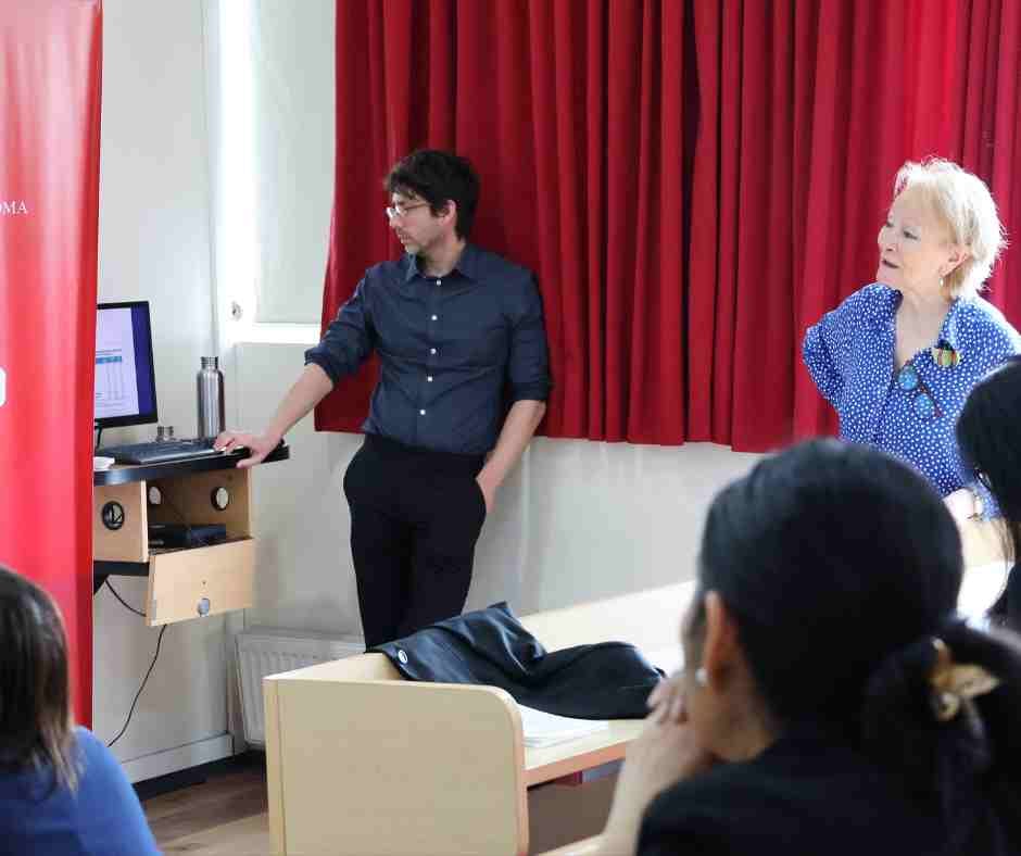 The IOI Chile Centre wraps up 2025 with a workshop and a special guest