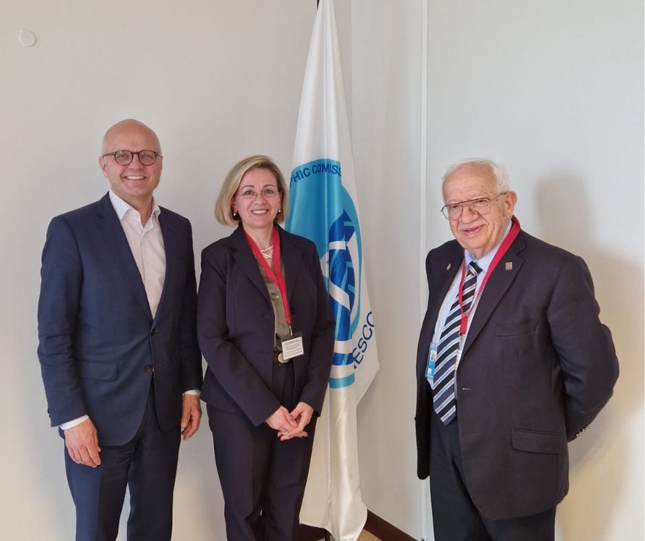 IOI Courtesy Visit to the Executive Secretary of IOC, UNESCO HQ, Paris 14 May