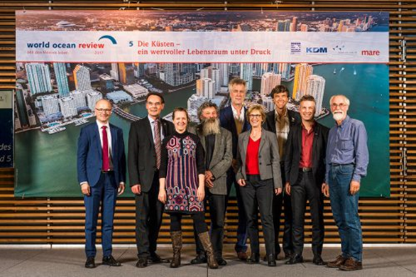 Launching of the WOR 5: Group photo