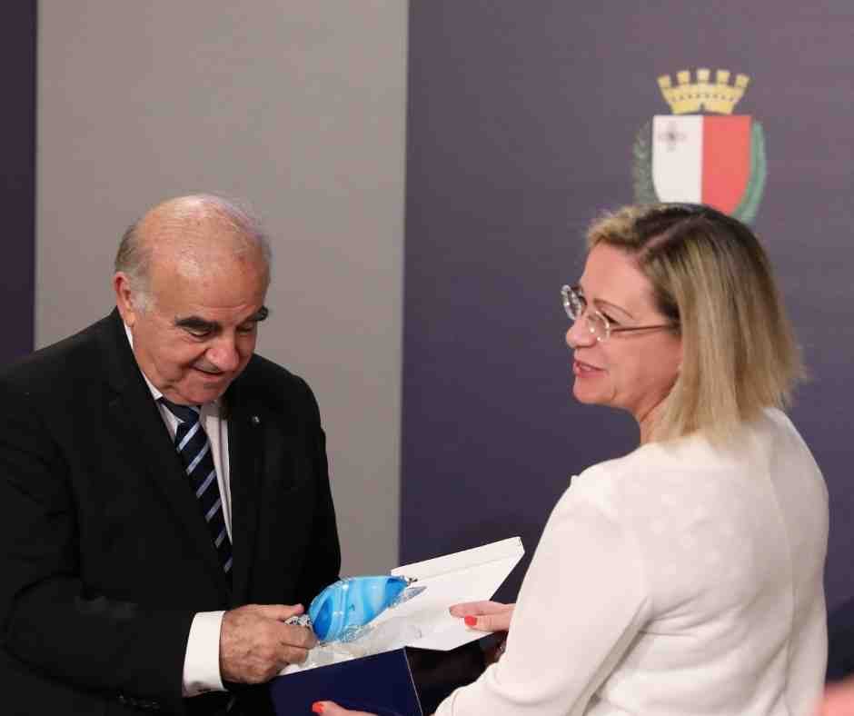 IOI@50: Presentation of a token of appreciation from IOI to HE George Vella, President of Malta; 17th June 2022