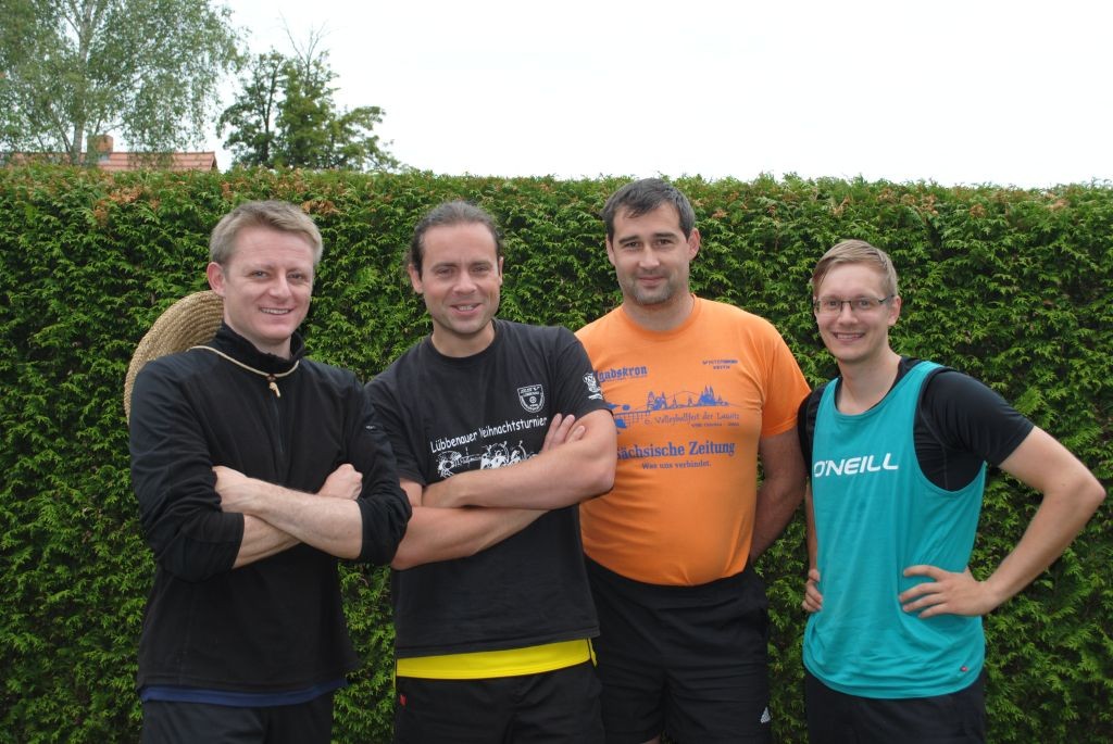 Platz 1  4 Asse trumpfen auf 