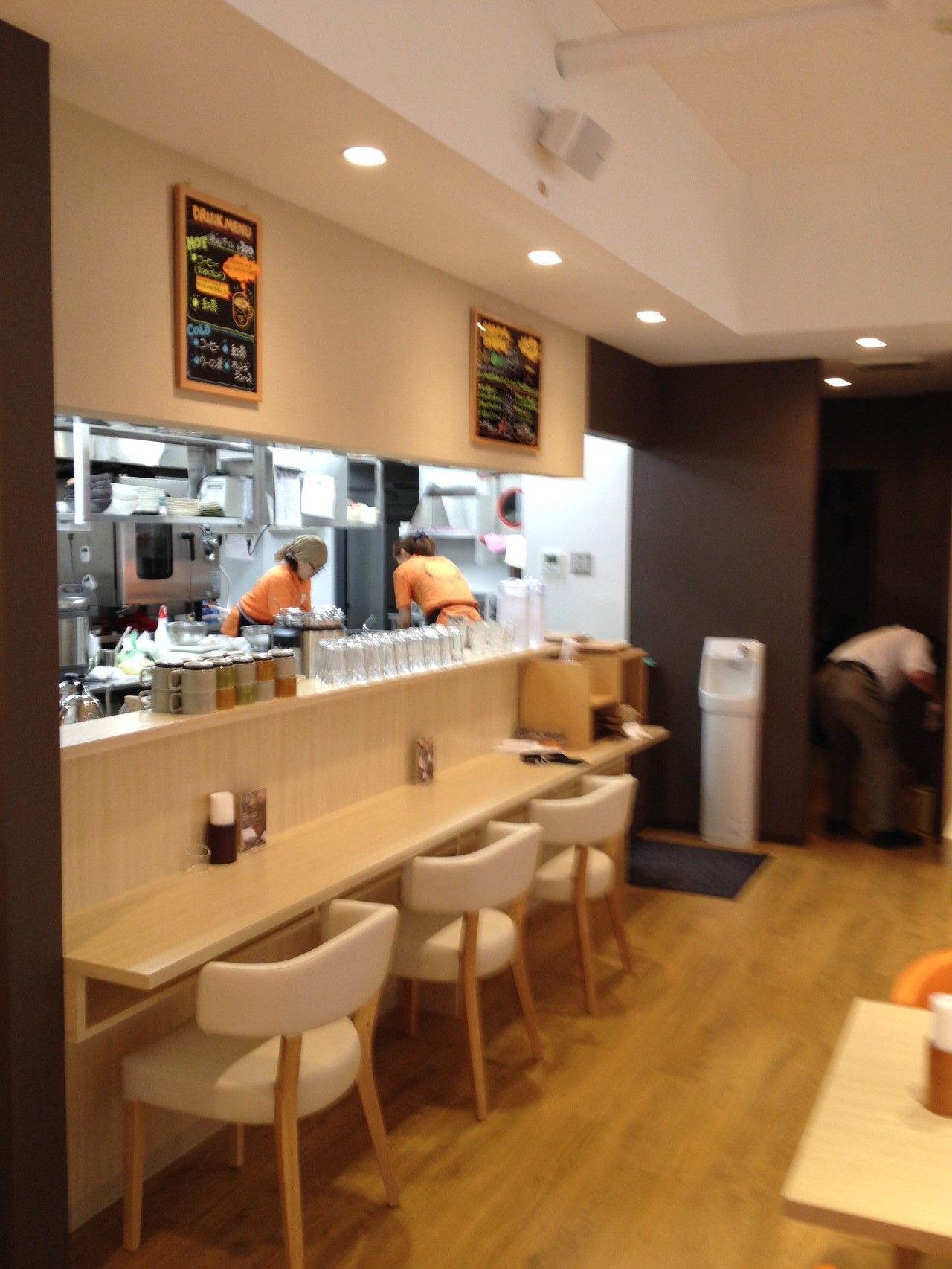 ハウス食品グループ本社が展開する団地食堂「スマイルデイズ」。私たちも応援します。