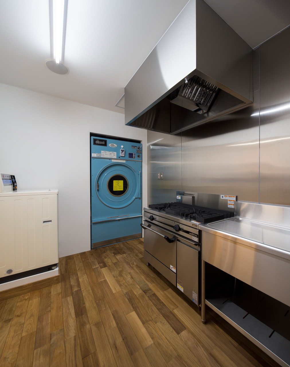 オーナーが作るスタッフのランチは、ここで生まれるのです。