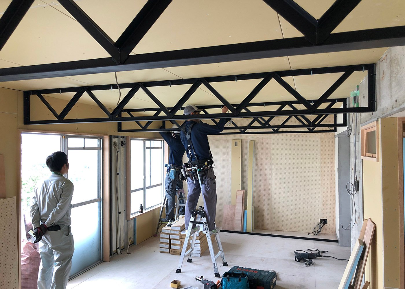 団地リノベ　飾りトラス施工