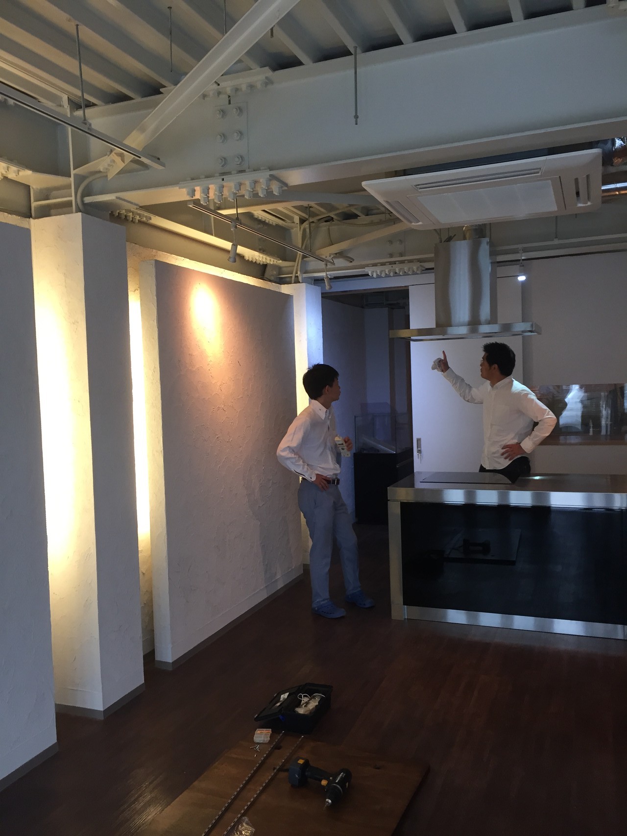 キッチンスタジオでオーナー検査。