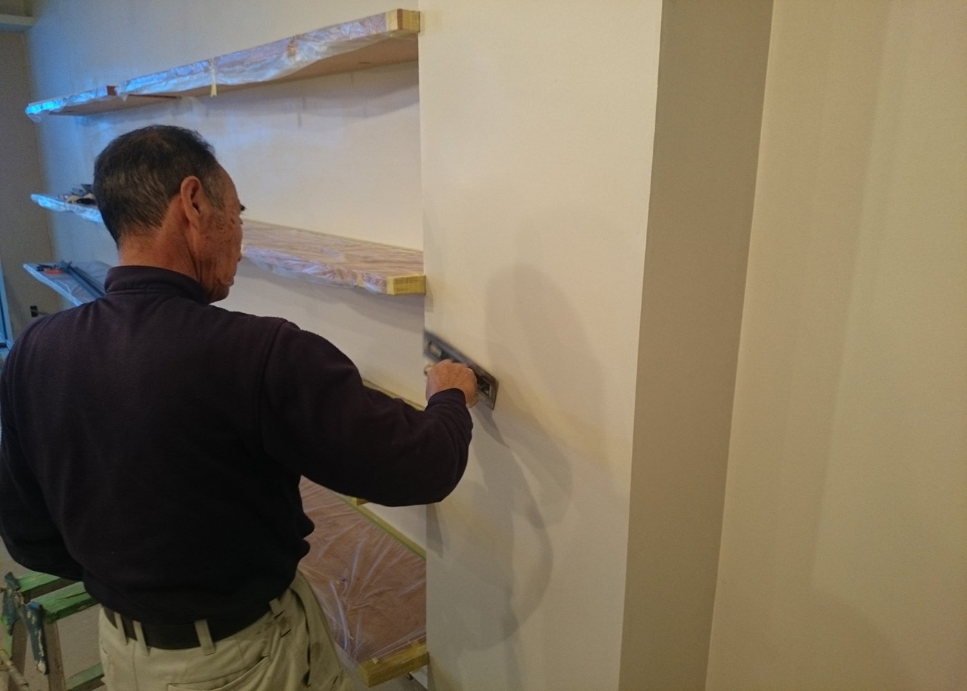 フィルメランジェ店舗壁しっくい施工