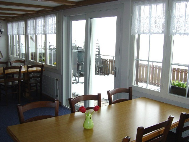 neue Schiebetüre ersetzt die alte Terrassentüre