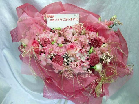 発表会祝フラワーアレンジ