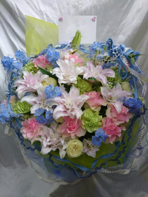 犬供花フラワーアレンジ