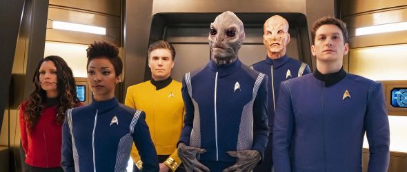 Das Einzige, was am neuen Aufzug störte, war der penetrante Geruch nach Fisch.