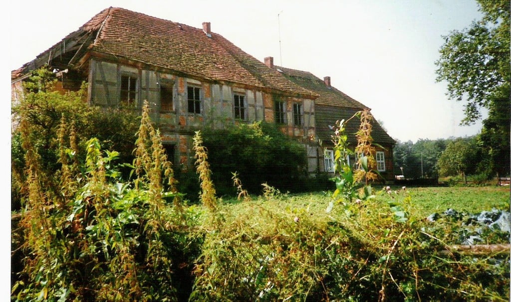 von der Gartenseite aufgenommen