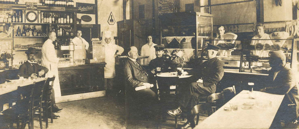 Gasthaus um 1915 - Balkensäule Neusilber