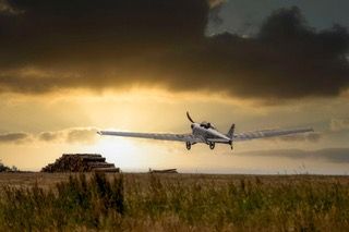 Auch Retro-Flugzeuge sind beim Nostalgischen Flieger-Picknick gern gesehen. (Foto: Marc Schultz))
