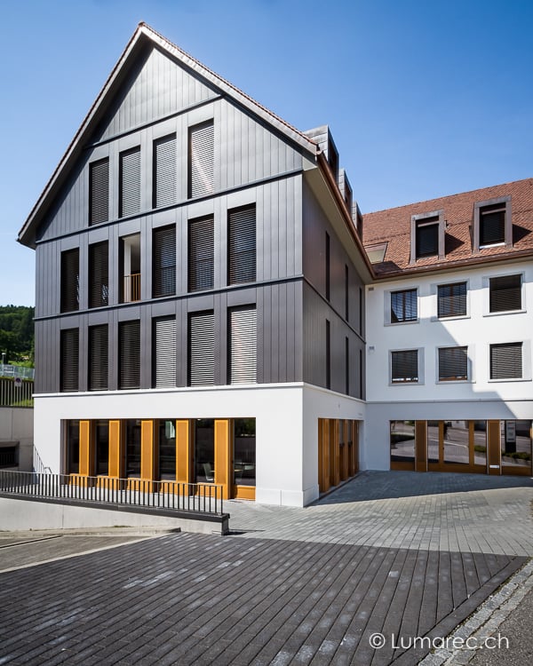 Wohn- und Gewerbehaus 'Schäfli ∙  Tuggen ∙ Hensel Architektur