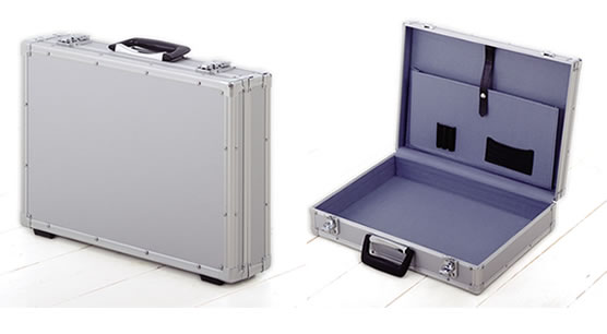 アタッシュケース