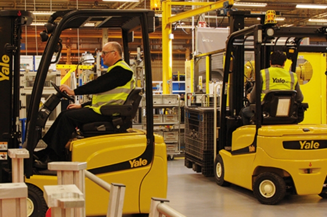 Corsi per addetti all’uso di carrelli elevatori industriali semoventi