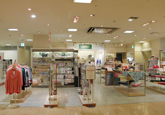 手芸用品専門店 横浜コットンハリウッド 東戸塚西武店