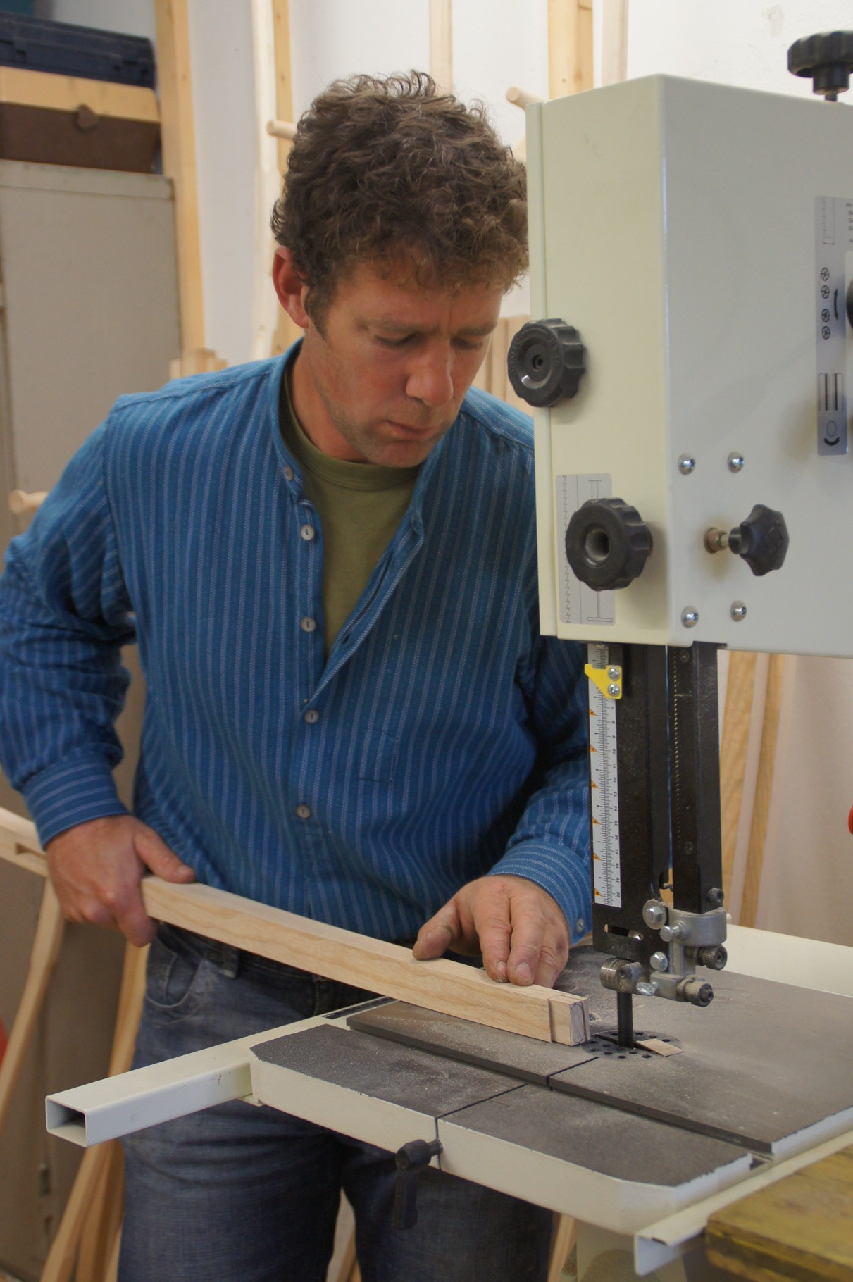 "Niflibüetz" oder "Gvätterlete" Dialektausdruck für feine Arbeit