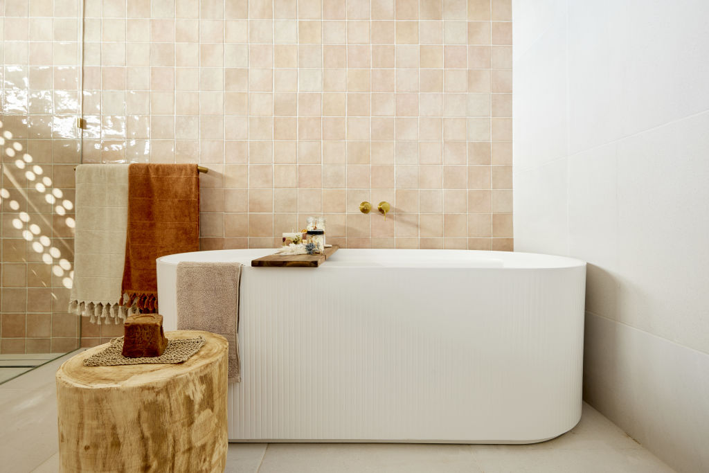 Mastering En Suite Design: Tips from Sydney's Experts