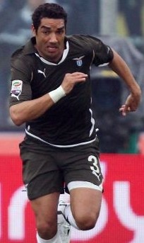 Auswärtstrikot. Ohne Sponsor.