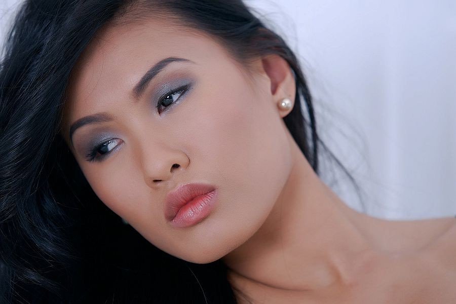 Photo: Laurens Karg * Model: Natshaja * MakeUp/Hair: SL