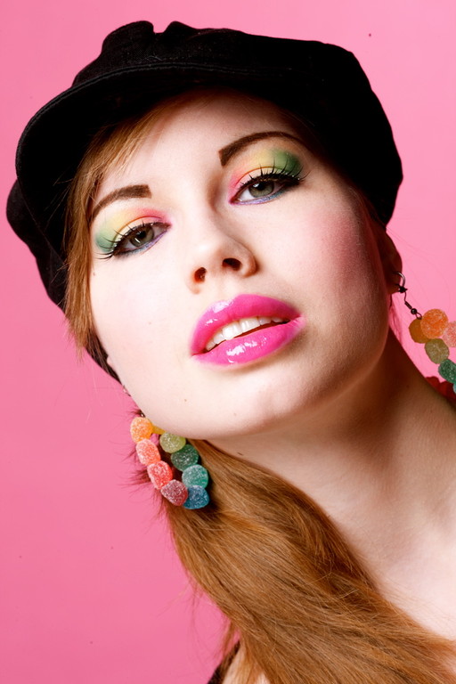 Photo: Urs Gerber iVision * Model: Myriam * MakeUp/Hair/Styling: SL