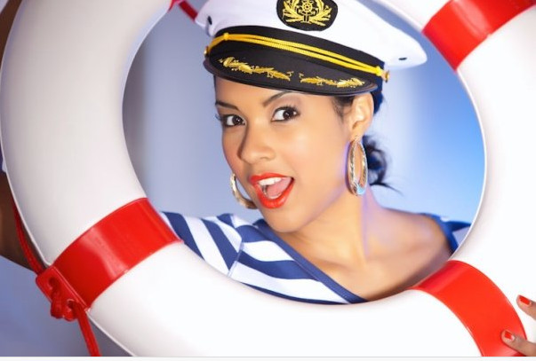 Photo: Urs Gerber iVision * Model: Daliba * MakeUp: SL