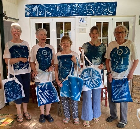 Combining Art & Holiday – What Could Be Better ?