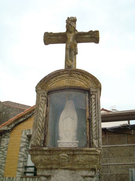 Cruceiro con capilla, Porto do Són