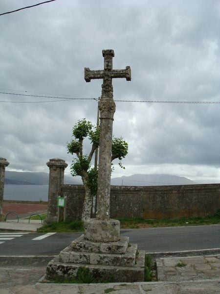 Cruceiro en Santa María de Areas, Fisterra