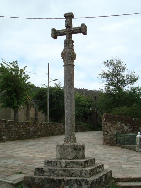 Cruceiro en Santa María de Areas, Fisterra