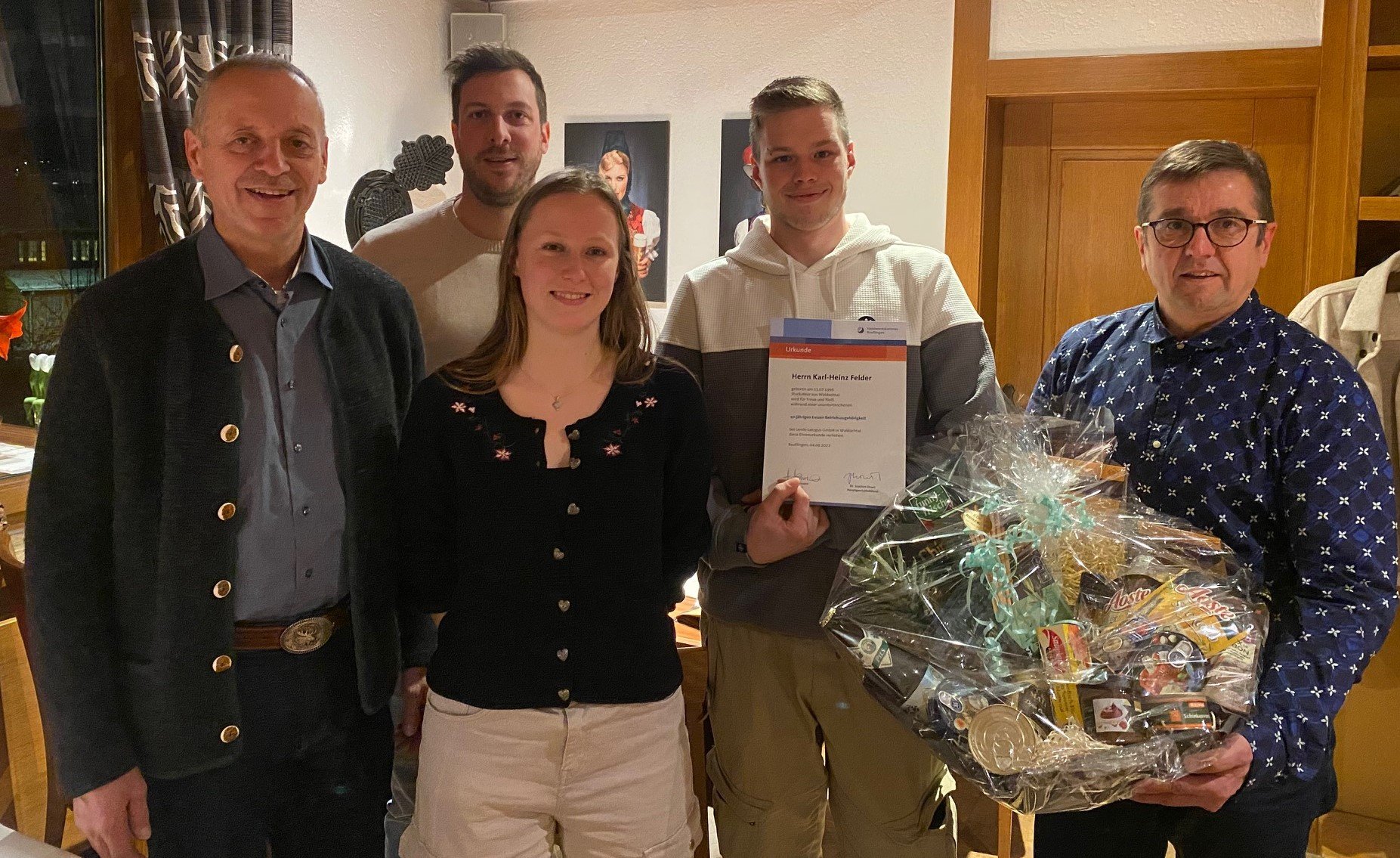 Glückwünsche zum 10-jährigen Betriebsjubiläum