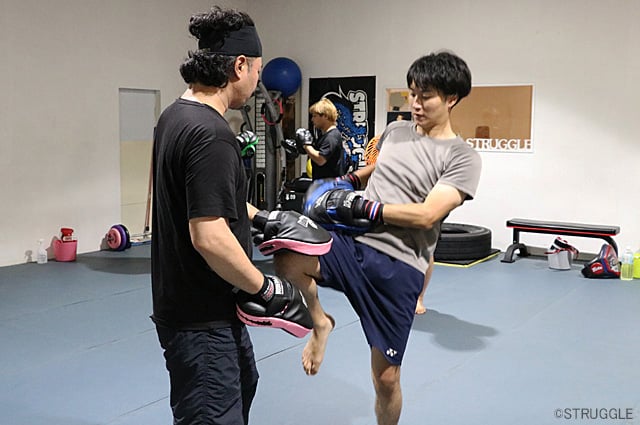 前蹴り、膝蹴りをアジャスト！