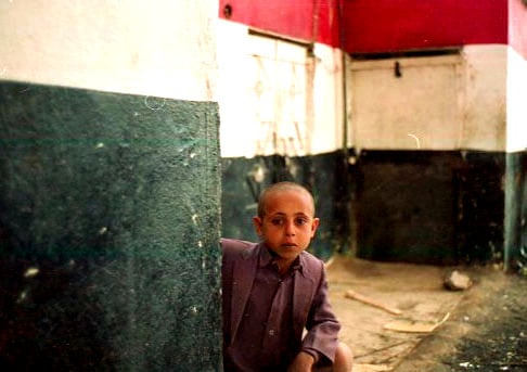 Ali versorgte mich mit ein wenig Essen