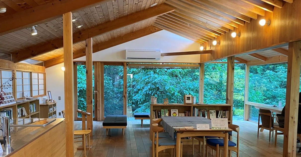 おすすめの工務店「オークヴィレッジ」──森とともに生きる