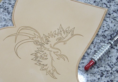 Découpe du motif au swivel