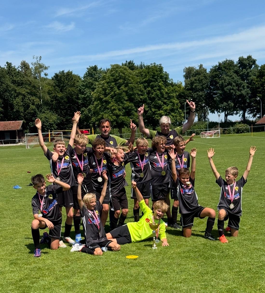 E-Junioren gewinnen Raiffeisencup
