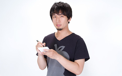 【画像】メモを取る男性