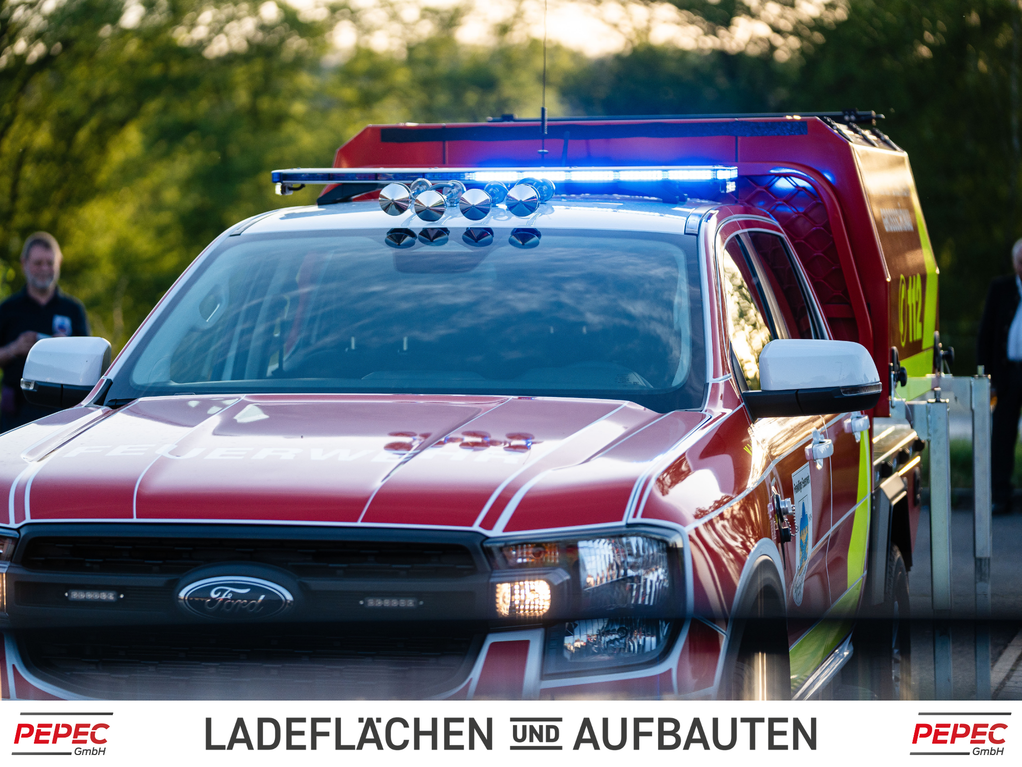 Ford Ranger Pickup mit PEPEC Ladefläche und Absetzbox für Feuerwehr und Rettungsdienste
