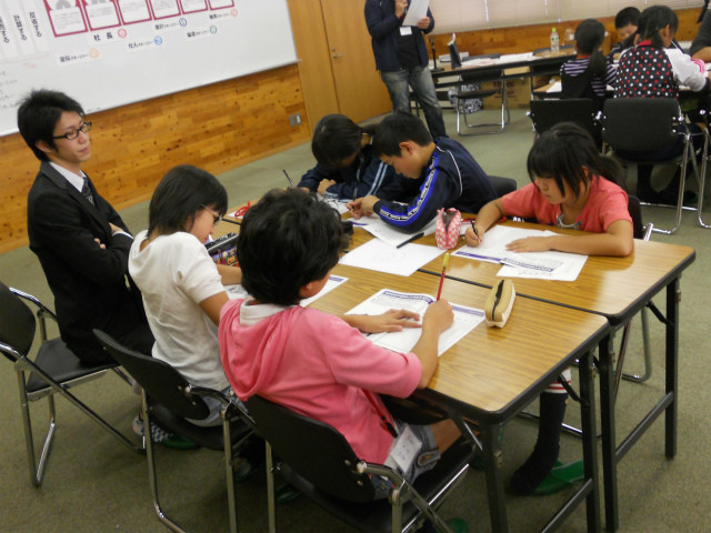 聴き漏れがないようにしっかりとメモを取ります。