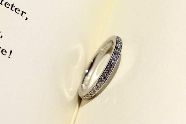 リフォーム後の18金イエローゴールド製パールリング完成写真2