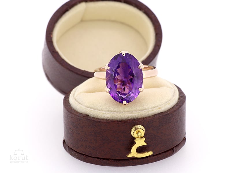 アメジストとピンクゴールドの指輪